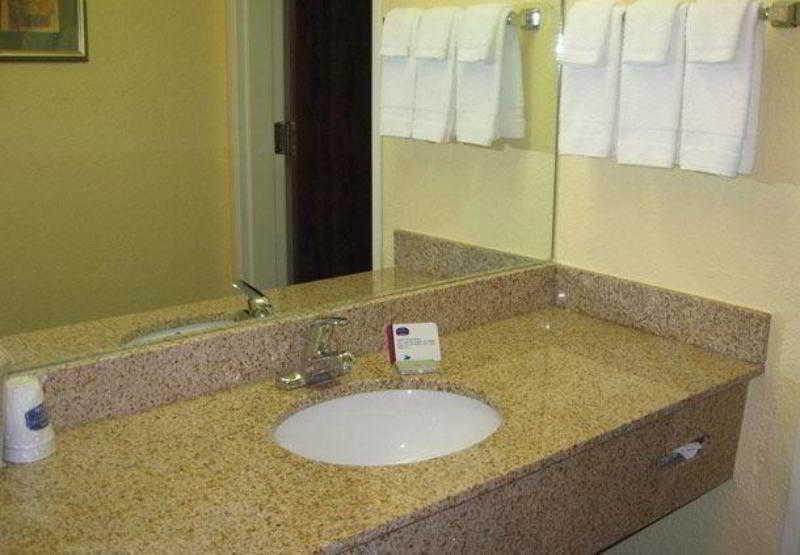 Fairfield Inn By Marriott Provo Bilik gambar